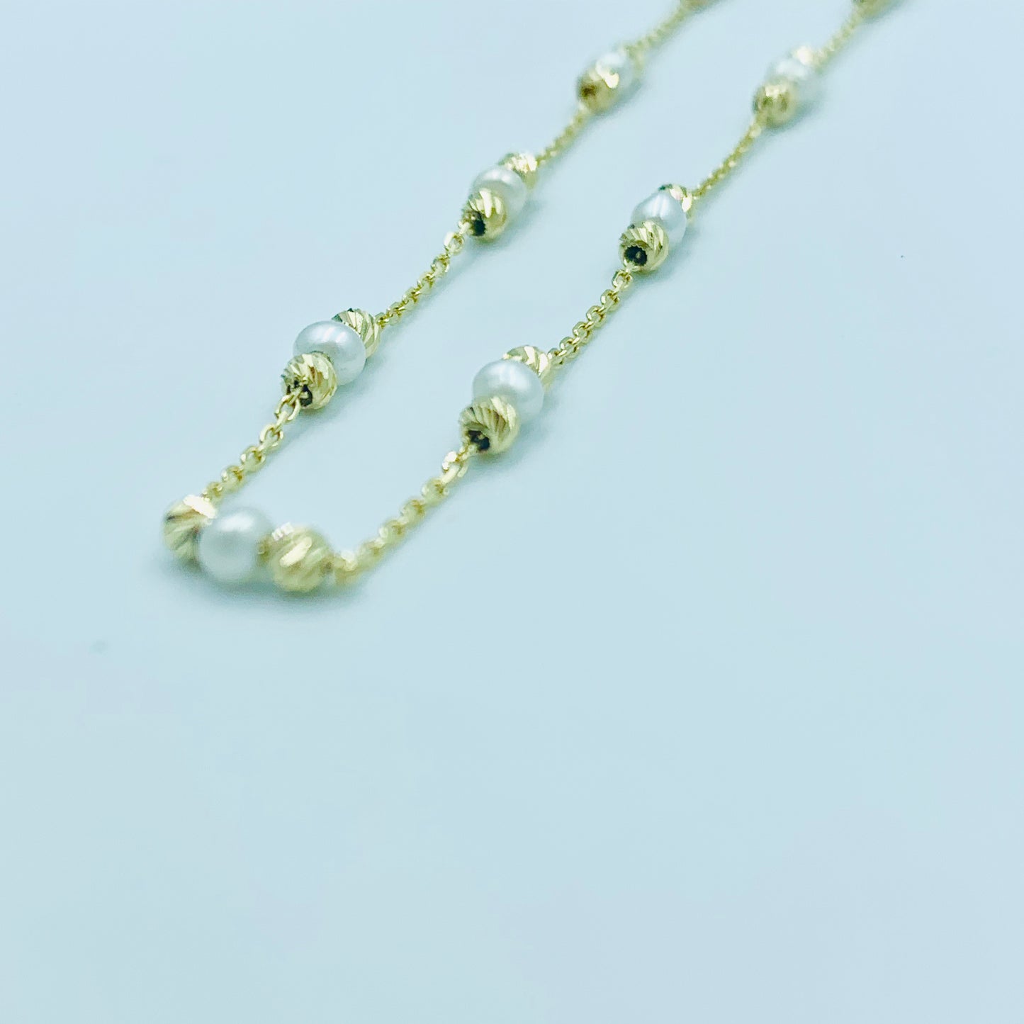Shouq - Pearl Ballon Choker - UAEJEWELS