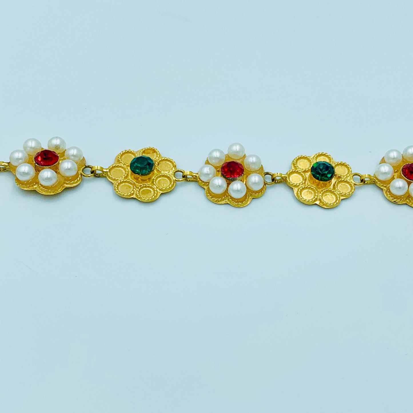 Shouq - Flowers Bracelet - UAEJEWELS