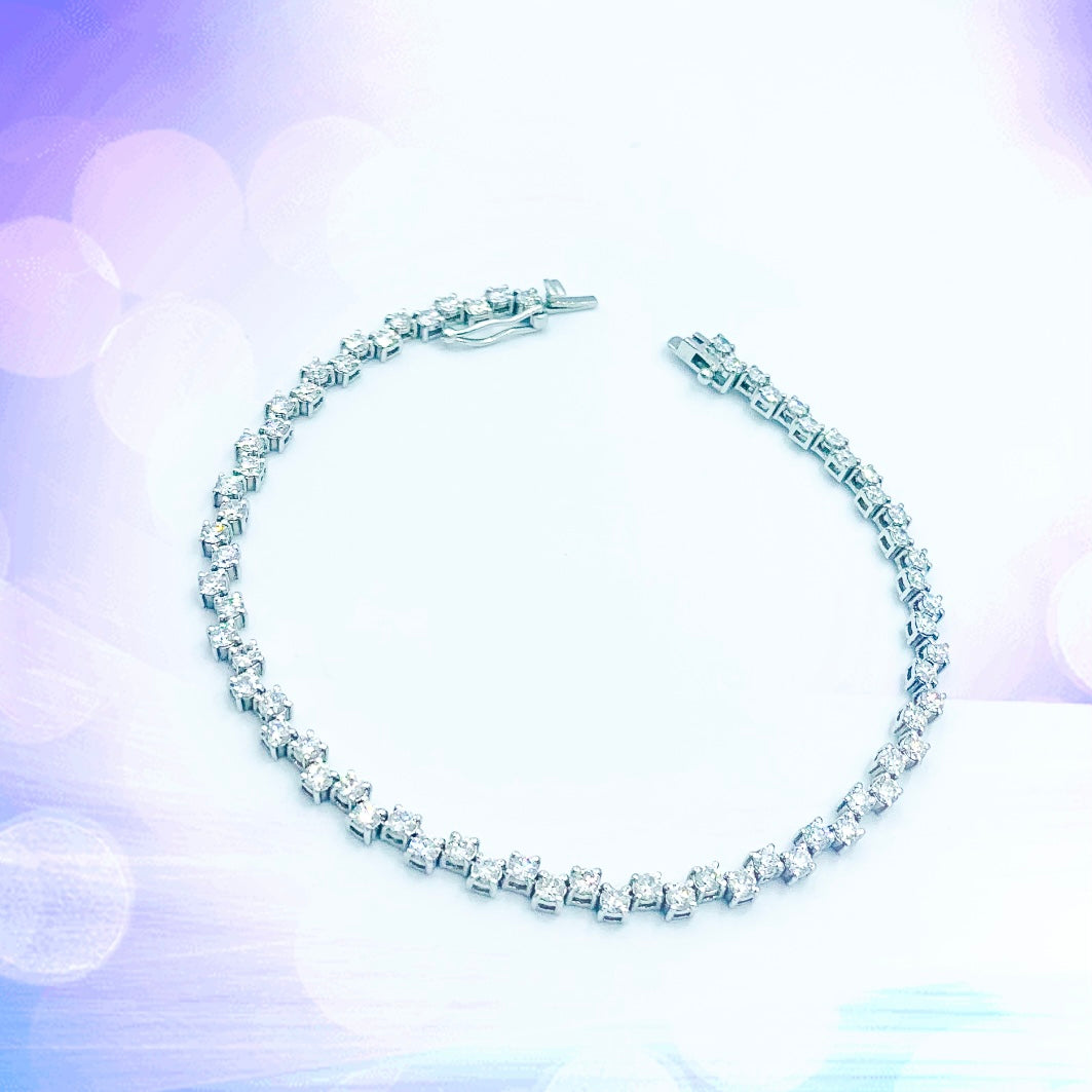 Interconnected Diamond Tennis Bracelet