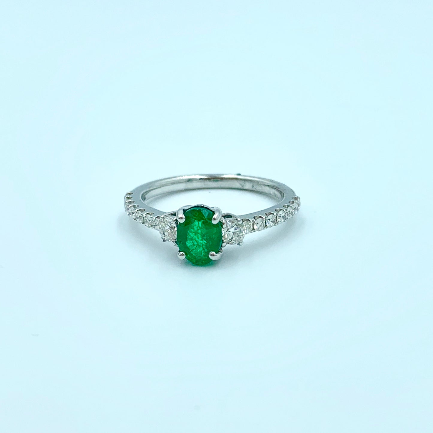 Solitaire - Enchanting Emerald Ring - MUSBAHJEWELLERS