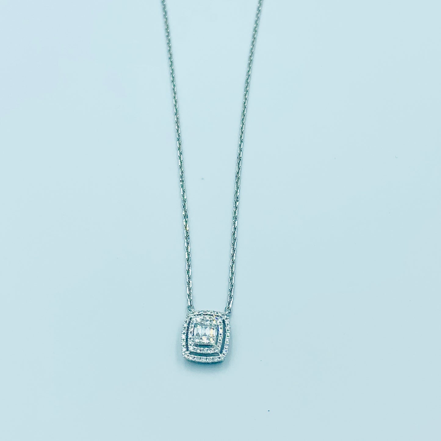 Yomiyat - Emerald Diamond Necklace - UAEJEWELS