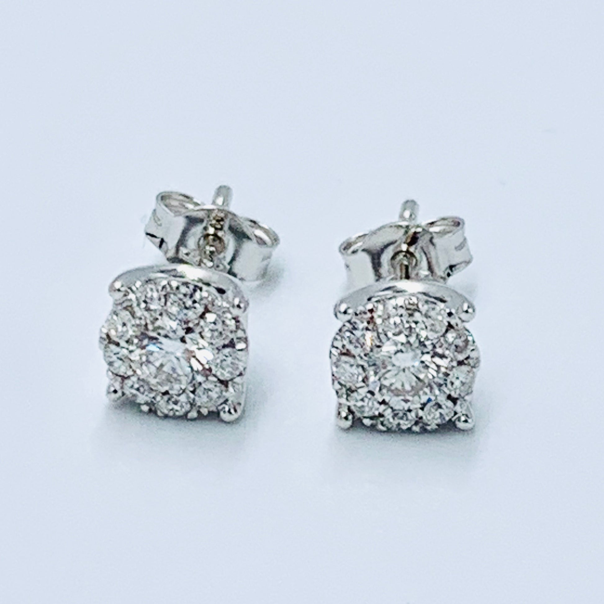 Yomiyat - Cluster Round Diamond Studs - UAEJEWELS