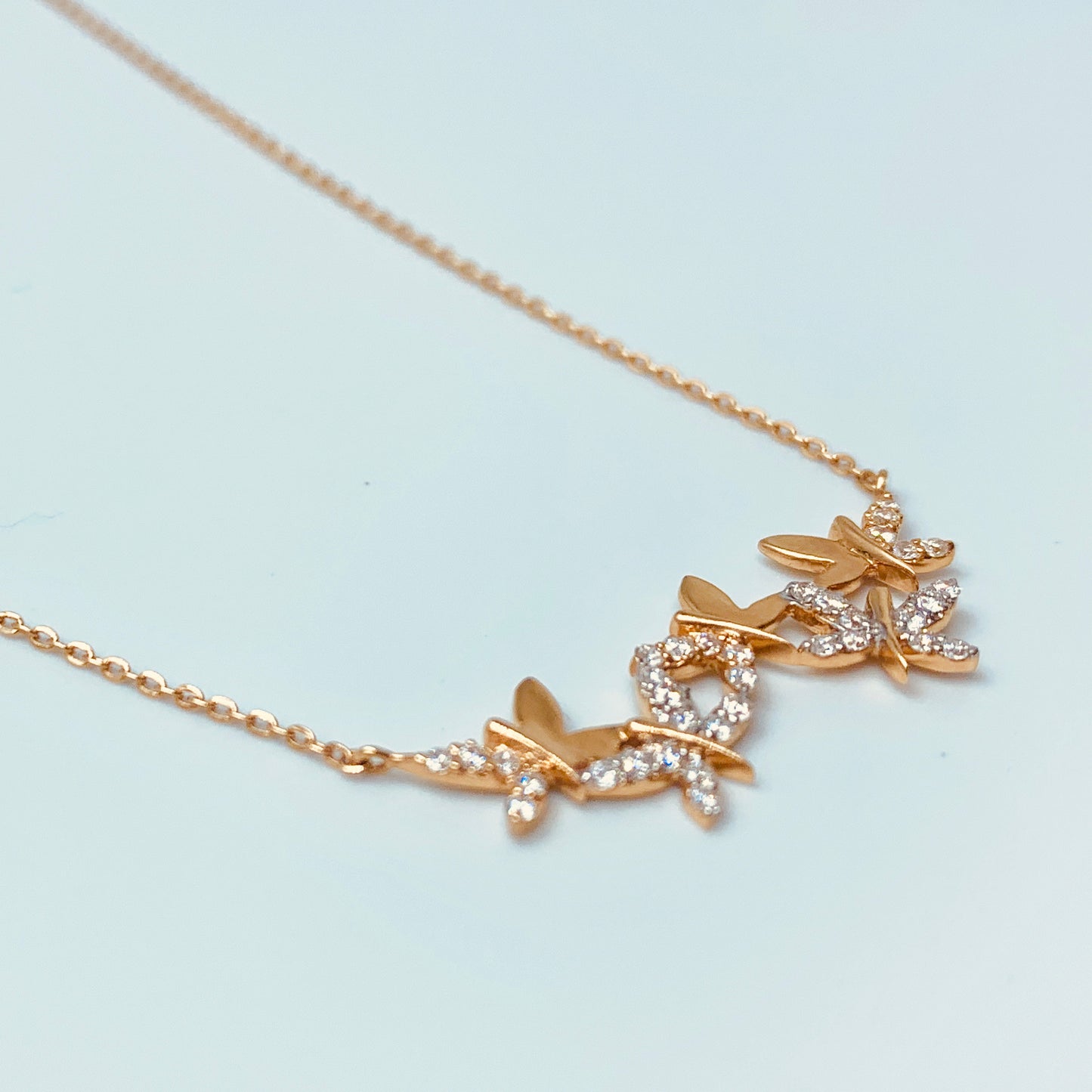 Yomiyat - Dazzling dragonflies - UAEJEWELS