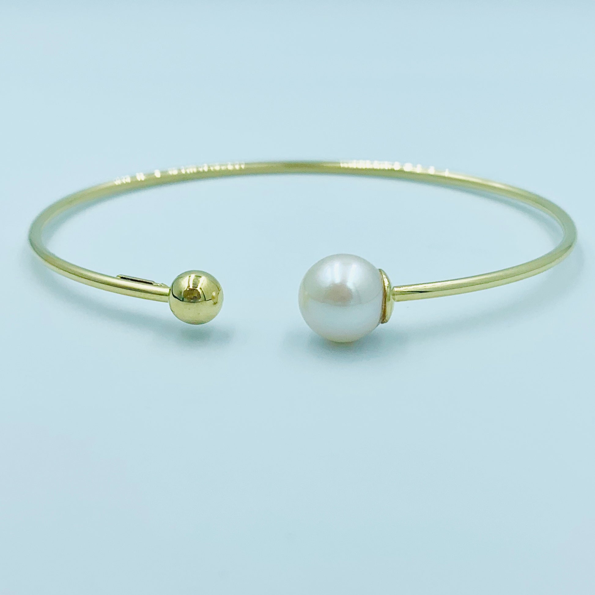 Tajreedi - Pearl Open Bangle - UAEJEWELS